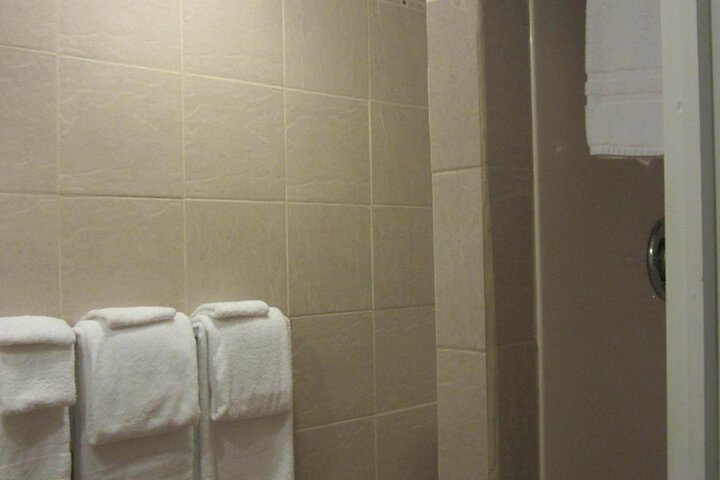 Room 52 of 56