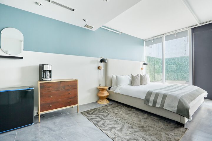 Room 58 of 70