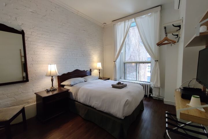 Room 17 of 30
