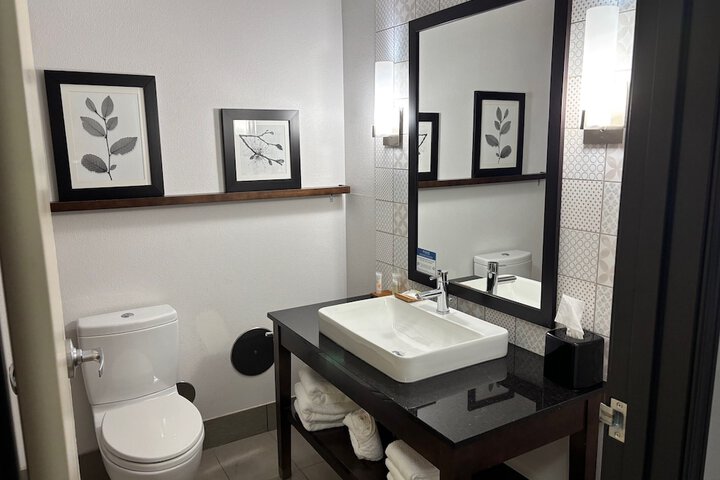 Country Inn & Suites by Radisson Springfield Southeast