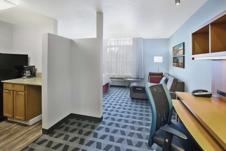 Towneplace Suites by Marriott Brookfield