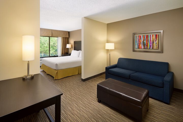 Room 20 of 53