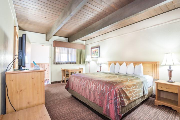 Room 20 of 34