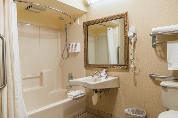 Best Western Inn & Suites