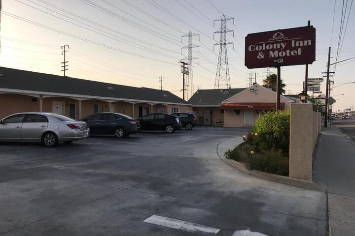 Colony Inn Motel