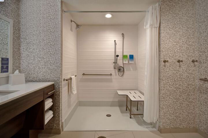 Home2 Suites by Hilton Eau Claire South
