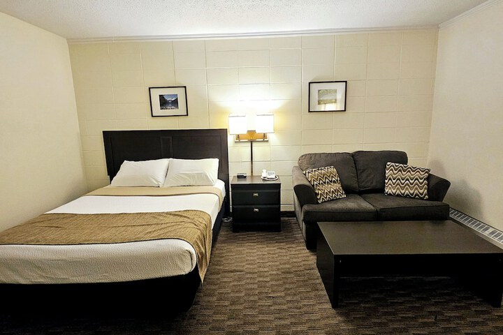 Room 12 of 44