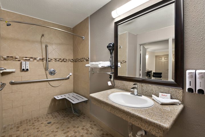 Red Roof Inn Los Angeles – Bellflower