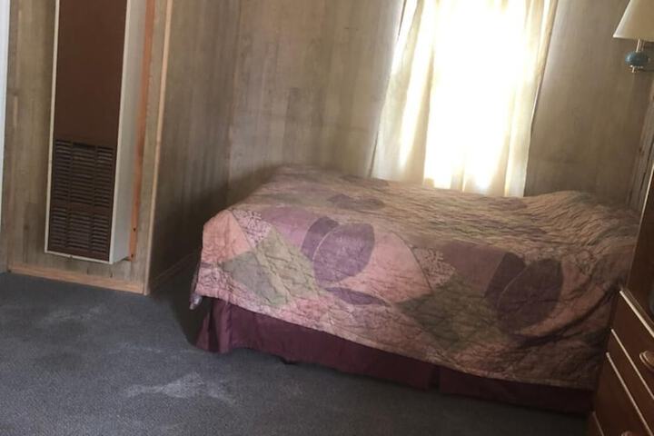 Room 17 of 19