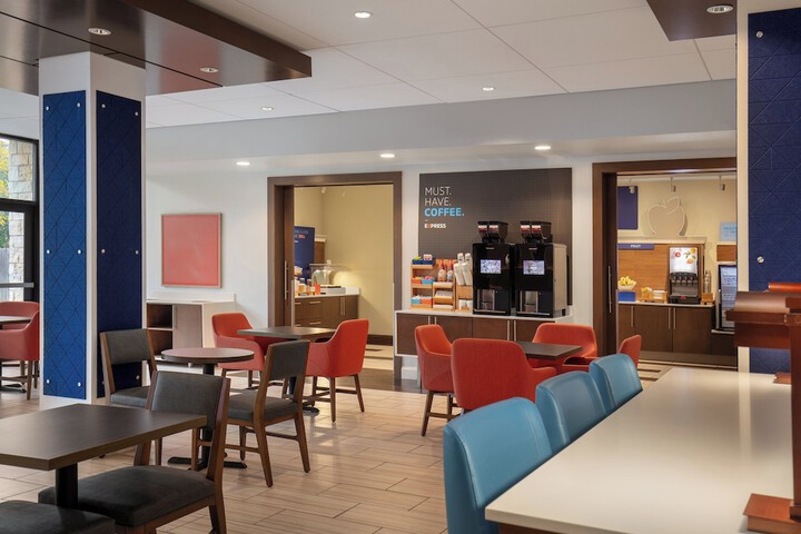 Holiday Inn Express & Suites-Dripping Springs - Austin Area by IHG