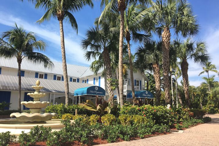 Olde Marco Island Inn and Suites