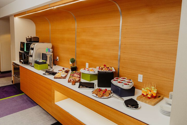 DoubleTree by Hilton Montreal