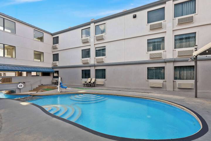 Pool 3 of 54