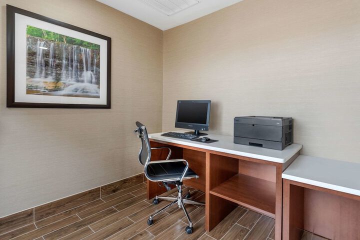 Business Center 49 of 50