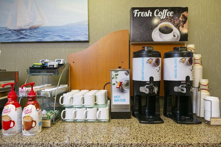 Breakfast/Coffee Service 39 of 43