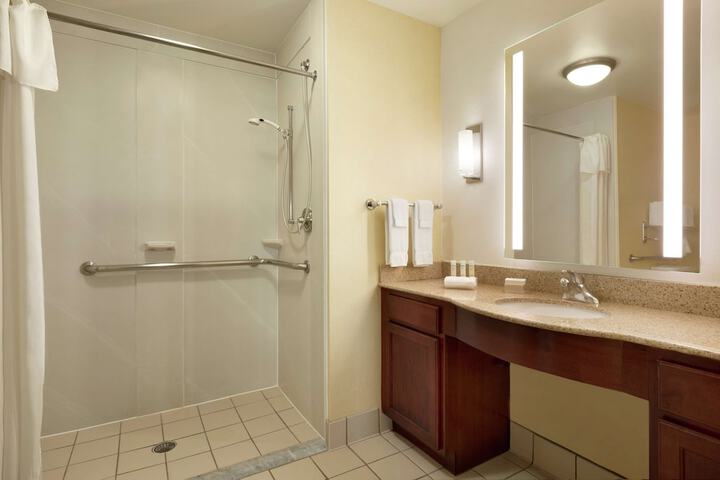 Room 21 of 47
