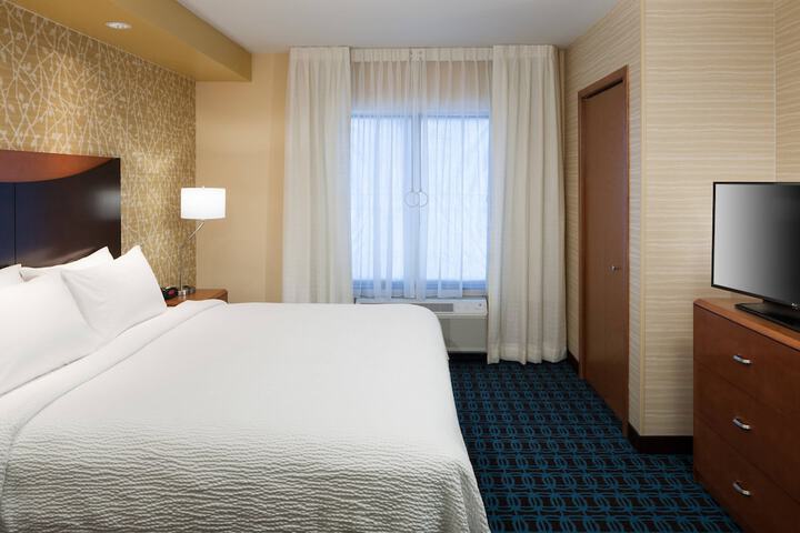 Room 16 of 37