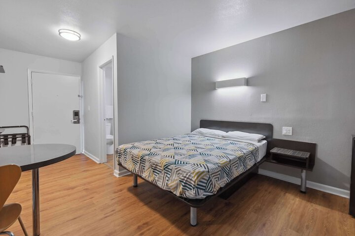 Motel 6 Normal IL - Bloomington Area