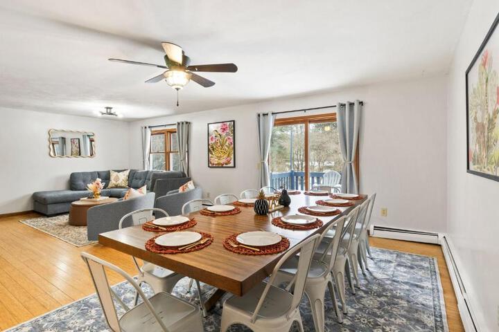 Near Ithaca!Hot Tub! LRG Home!Sleeps 14! Dogs ok!