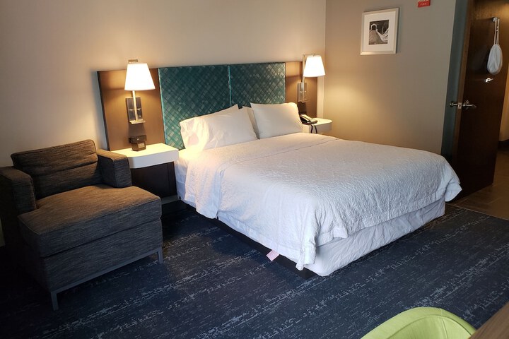 Room 38 of 169