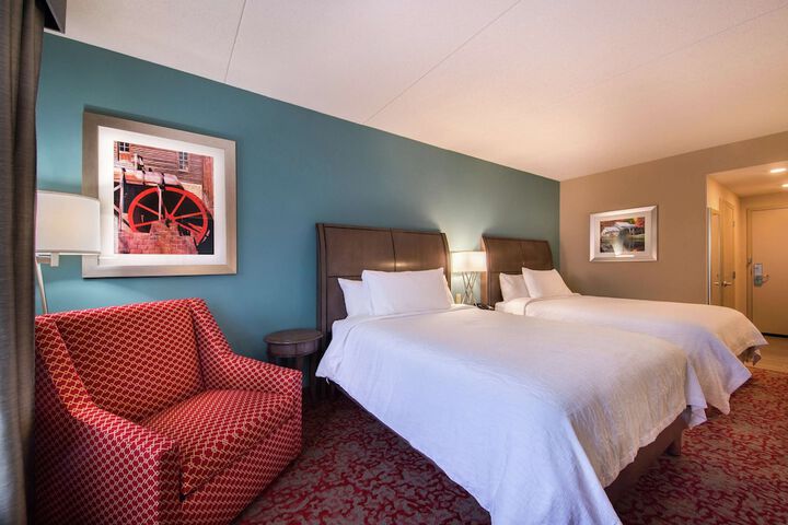 Room 32 of 68