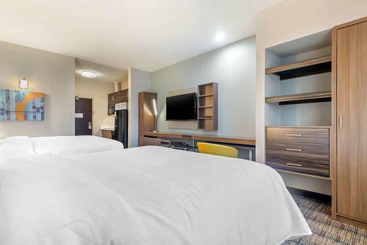 Room 16 of 37