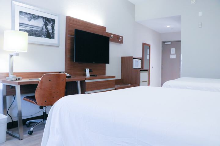 Room 29 of 40