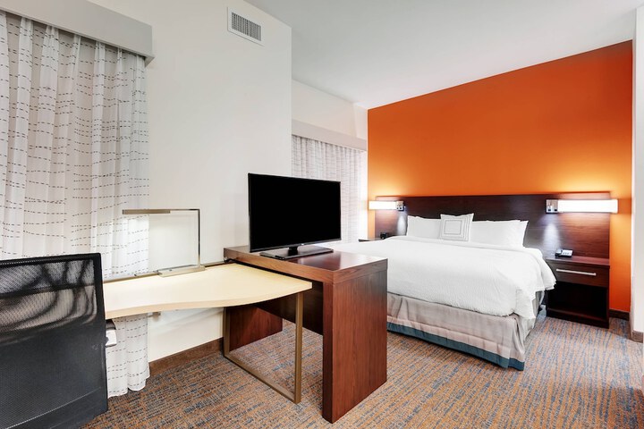 Room 19 of 39