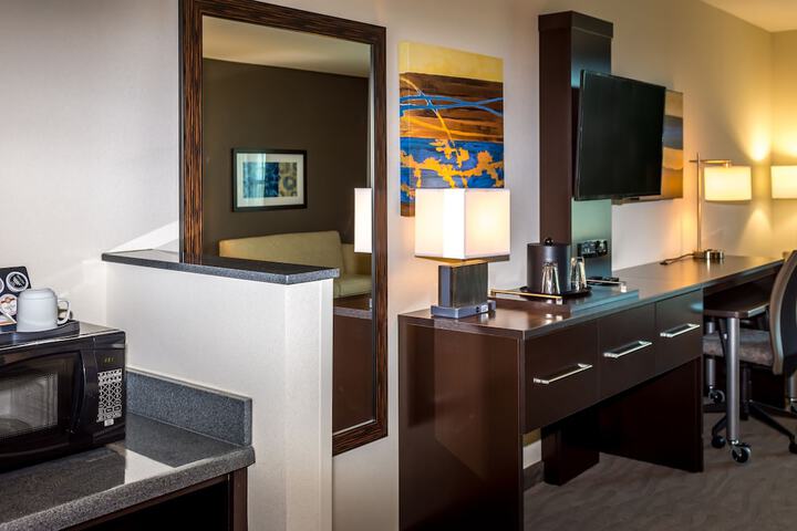 Room 33 of 53
