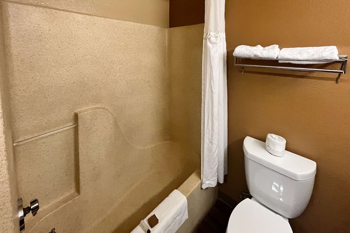 Room 19 of 27
