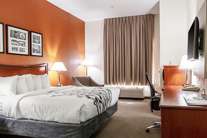 Room 30 of 52
