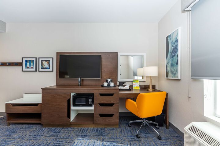 Room 44 of 69