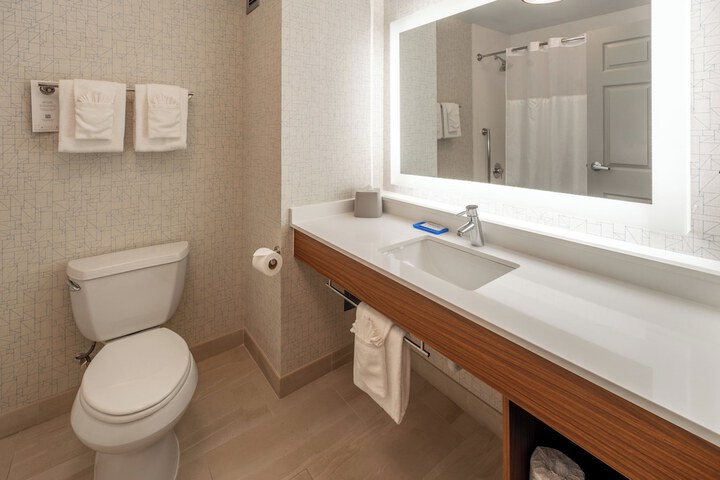 Holiday Inn Express Hotel & Suites a Lake Zurich-Barrington by IHG
