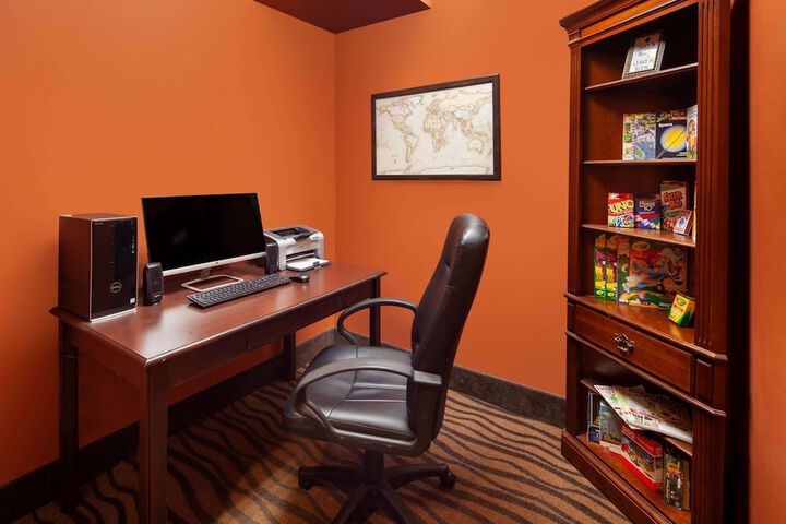 Business Center 24 of 24