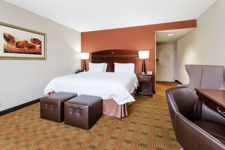 Room 9 of 29