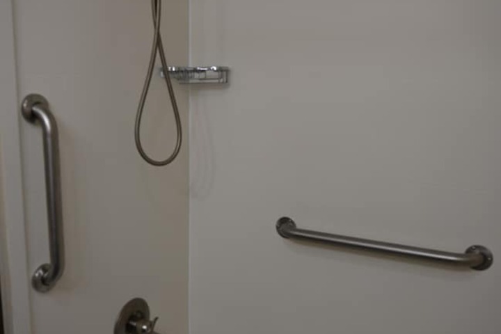 Giles Hotel Inn & Suites
