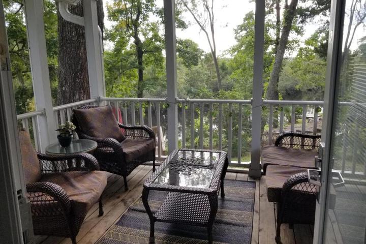 Live Oak Landing