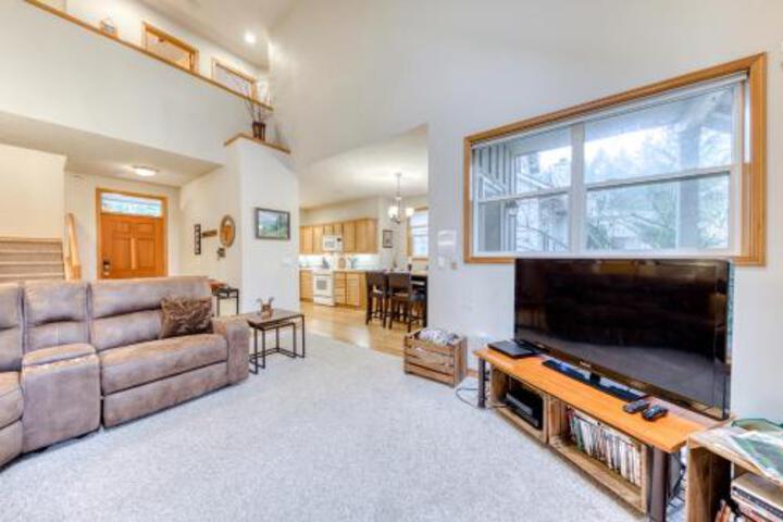 Clarks Mountain Condo