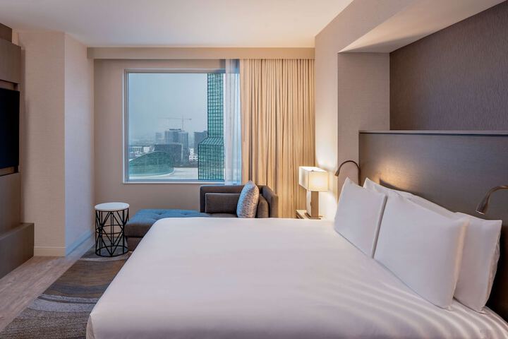 Hyatt Regency Portland at the Oregon Convention Center