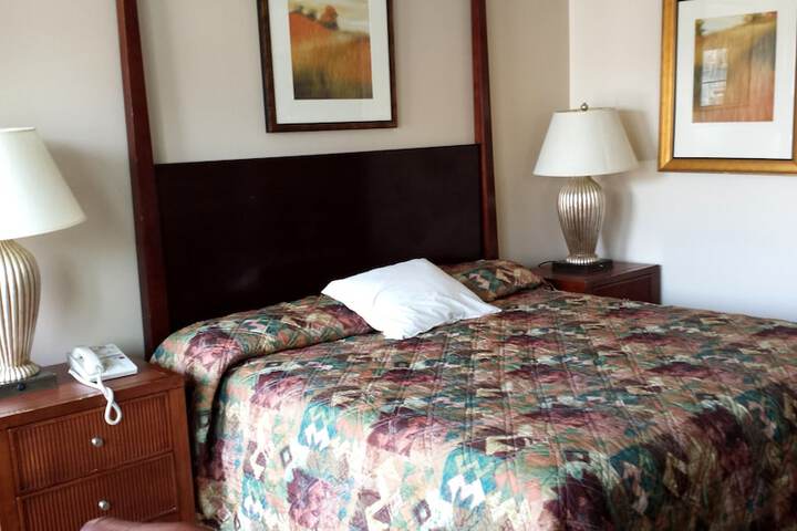Room 14 of 26