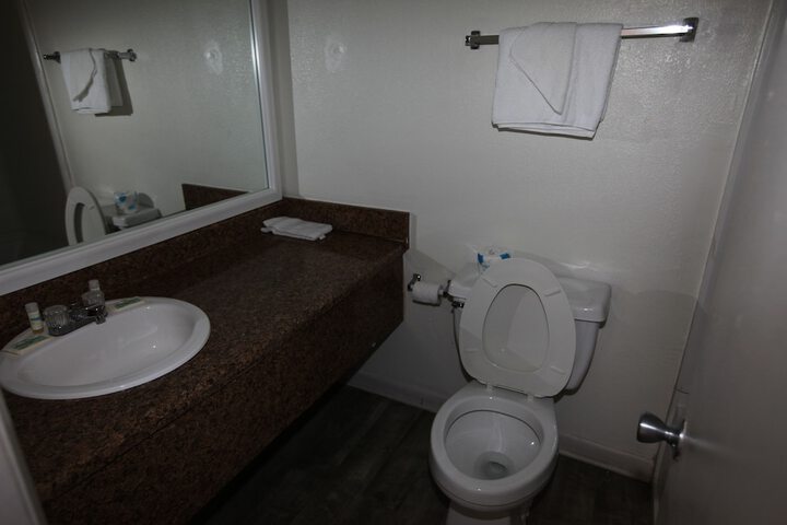 Room 42 of 54