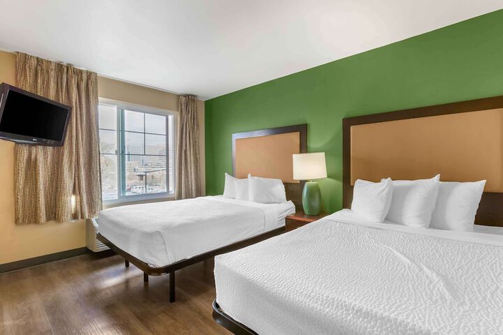 Room 18 of 42