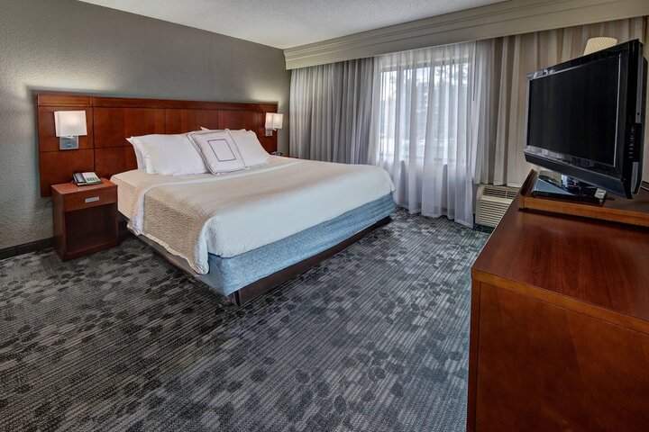 Room 20 of 35
