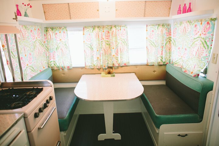 Room 51 of 84