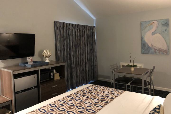 Room 25 of 29