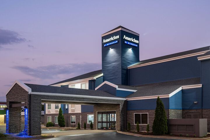 AmericInn by Wyndham Urbana / Champaign University Area