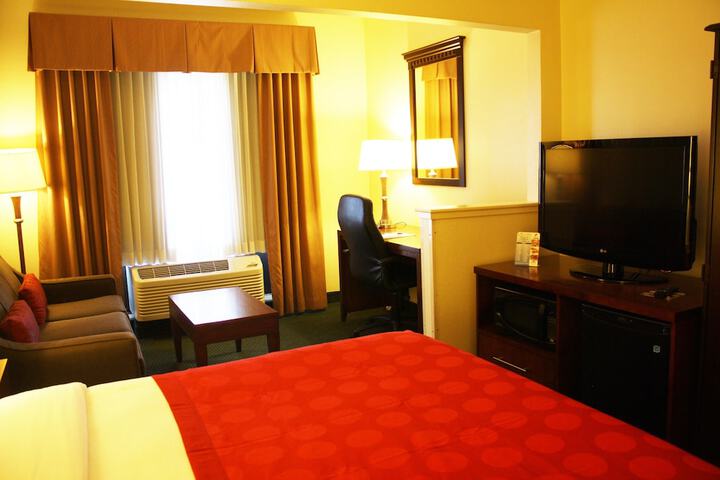 Room 12 of 42
