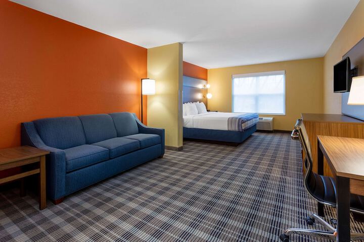 Room 25 of 29