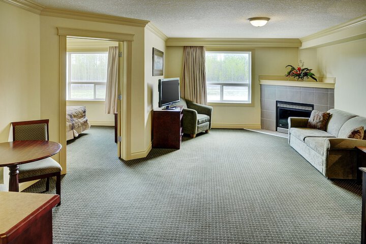 Room 8 of 13
