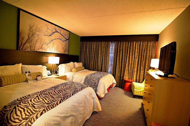 Room 8 of 28